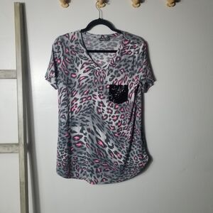 NWOT HEIMISH USA WOMEN'S LEOPARD PRINT SEQUIN POCKET BLOUSE SIZE MEDIUM